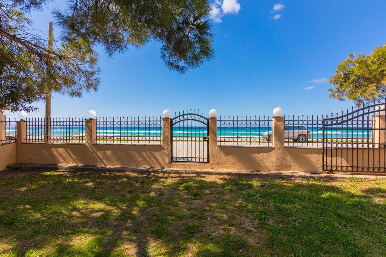 Galazia Akti Seaside Apartments Nikiti  Esterno foto