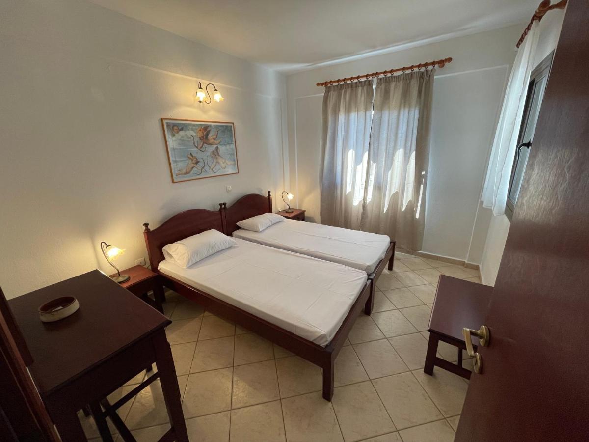 Galazia Akti Seaside Apartments Nikiti  Esterno foto