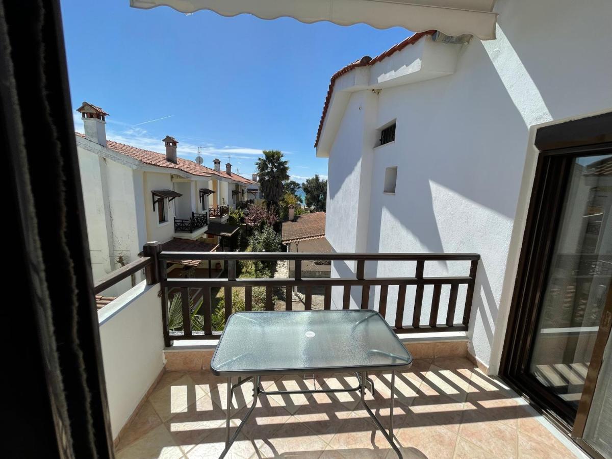 Galazia Akti Seaside Apartments Nikiti  Esterno foto