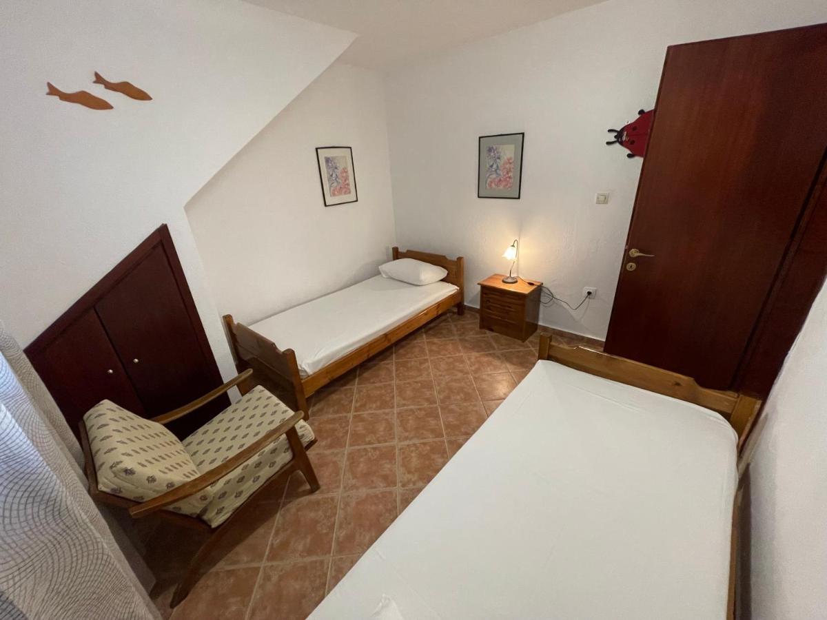 Galazia Akti Seaside Apartments Nikiti  Esterno foto