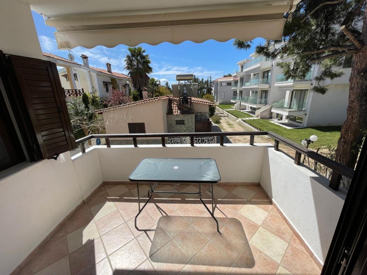 Galazia Akti Seaside Apartments Nikiti  Esterno foto