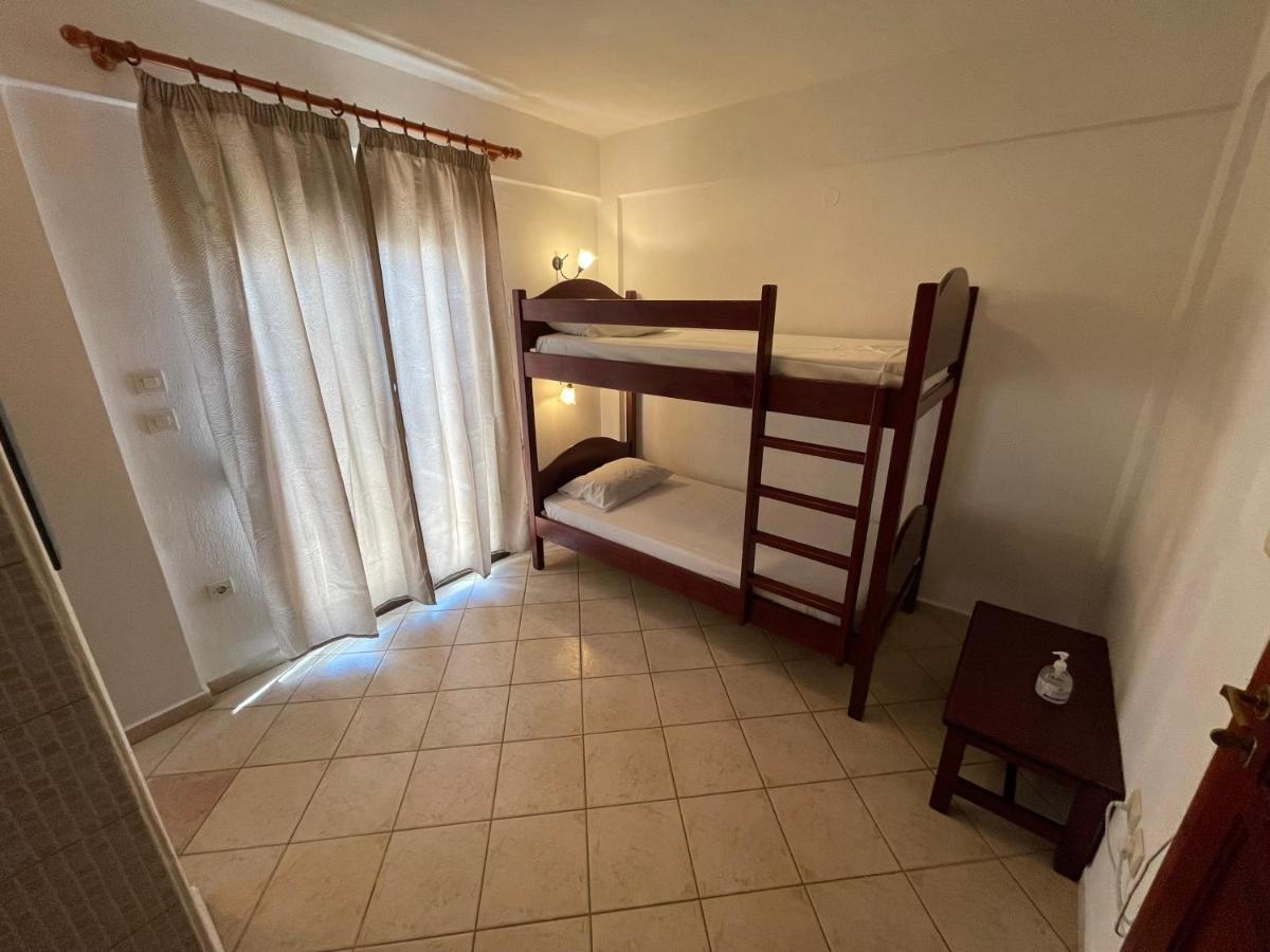 Galazia Akti Seaside Apartments Nikiti  Esterno foto