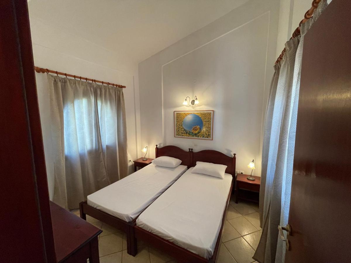 Galazia Akti Seaside Apartments Nikiti  Esterno foto
